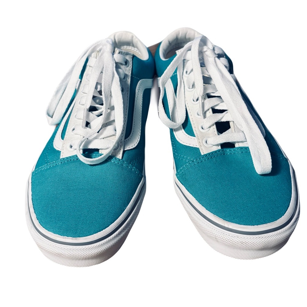 Women’s VANS the OG style, teal color size 10 branded on the heel with INVAFRESH